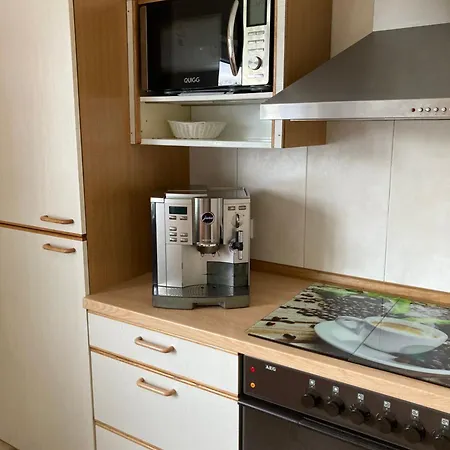 - Monteurwohnung *