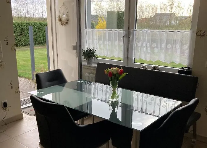 - Monteurwohnung * Ашеберг